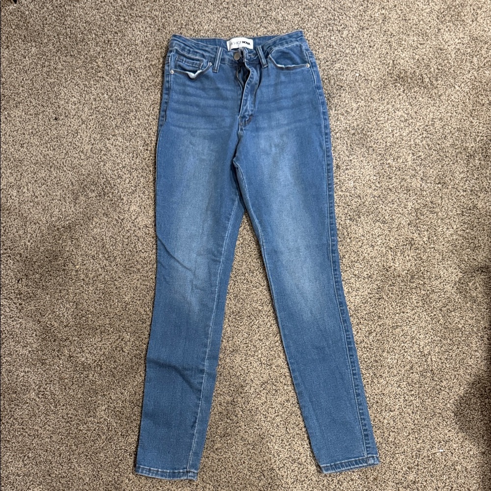 Stylish Blue Women's Skinny Jeans